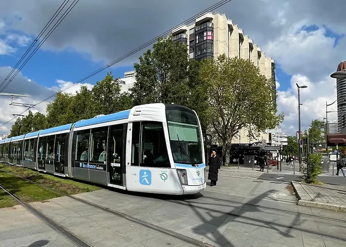 Charmant 2 Pieces, Paris Porte D\'Italie Metro Lignes 7 Et 14, Tramway Ligne T3A